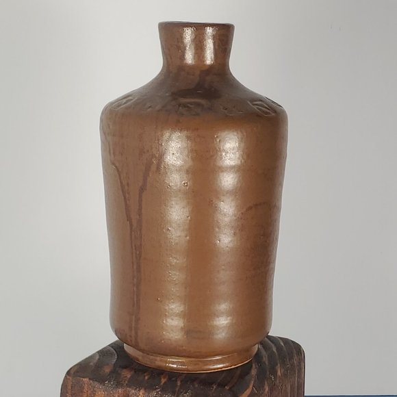 Brown Glazed Stoneware Bottle Jar Vase with pattern Made in Japan (Saki) - Picture 1 of 12